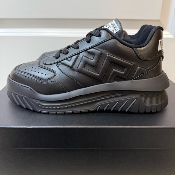 Versace Shoes Men\'s Size 39.5 Womens 9 Greca Calf Leather Odyssey Sneakers NWB main image 4